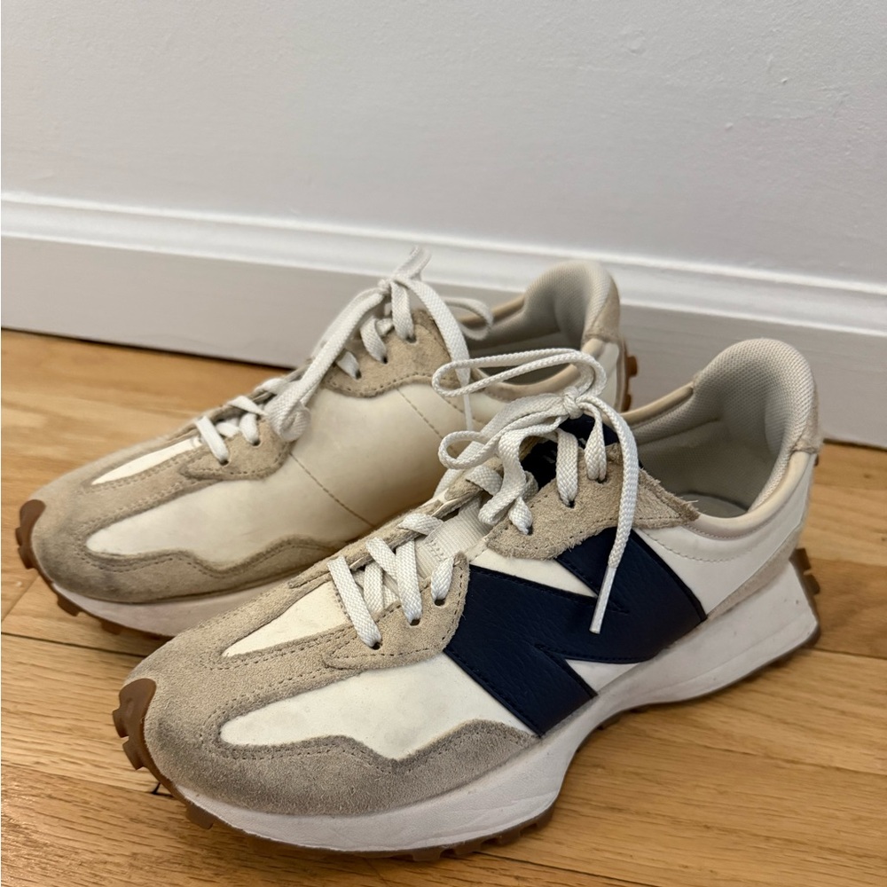 New Balance gently worn 327